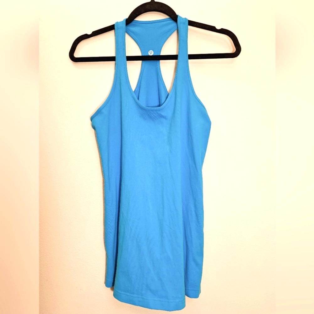 Lululemon Athletica Light Blue Racerback Tank Top (Hip-Length) — Women's Size 6